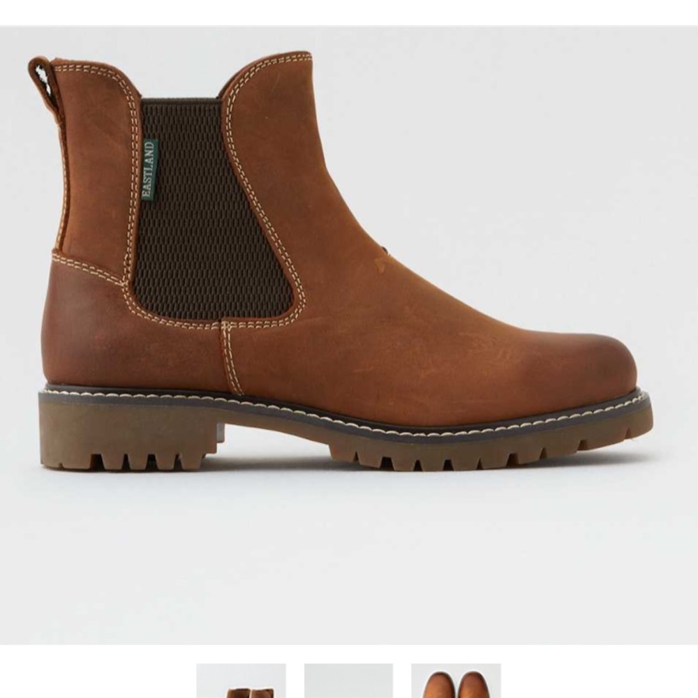 Eastland Chelsea boots